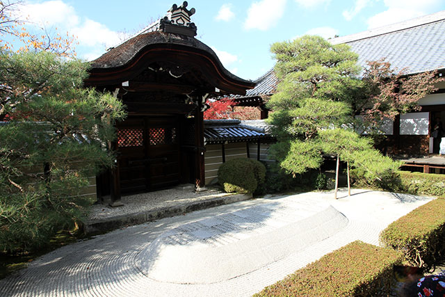 勅使門